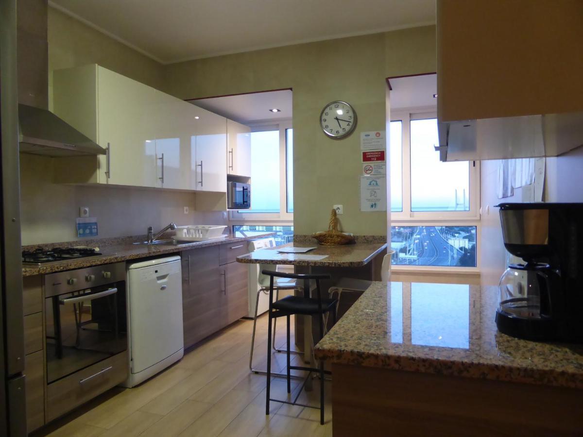 A View To The River Tejo - Sixtyfive Boutique Home Лиссабон Экстерьер фото