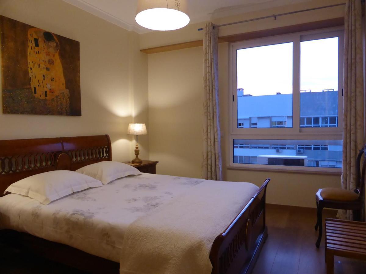 A View To The River Tejo - Sixtyfive Boutique Home Лиссабон Экстерьер фото